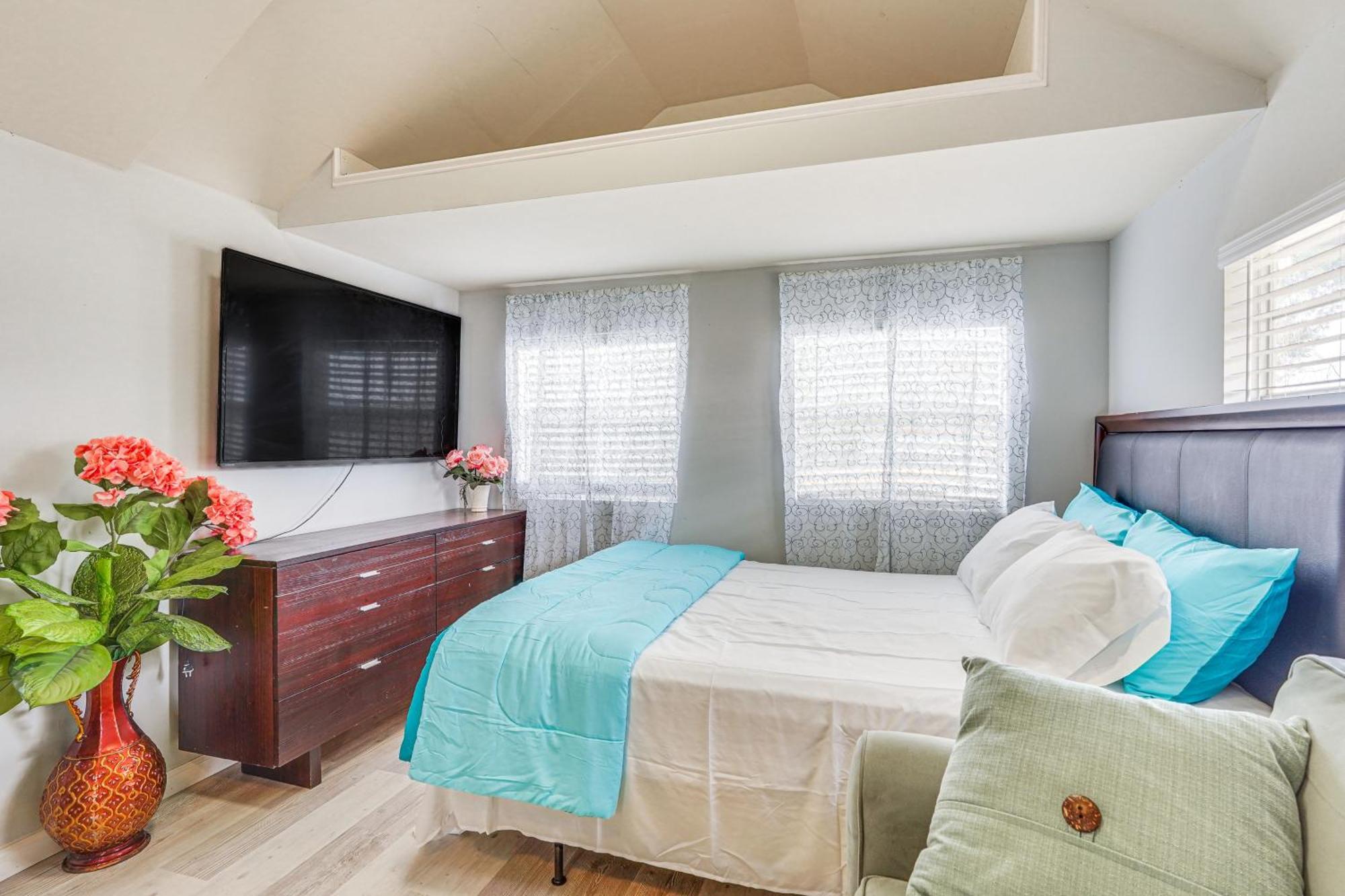 Lakefront Panama City Studio With Hot Tub Access Екстер'єр фото