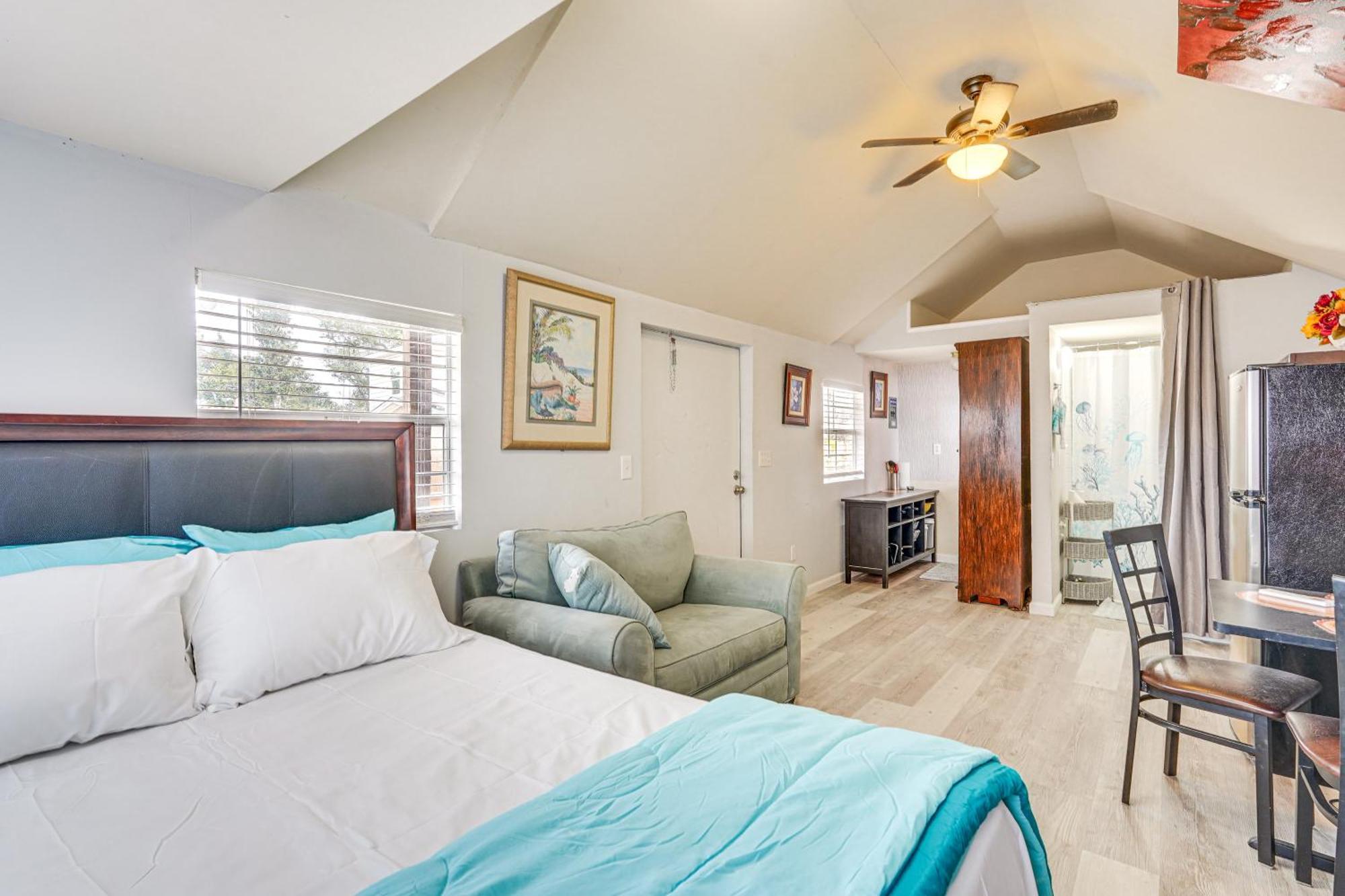 Lakefront Panama City Studio With Hot Tub Access Екстер'єр фото