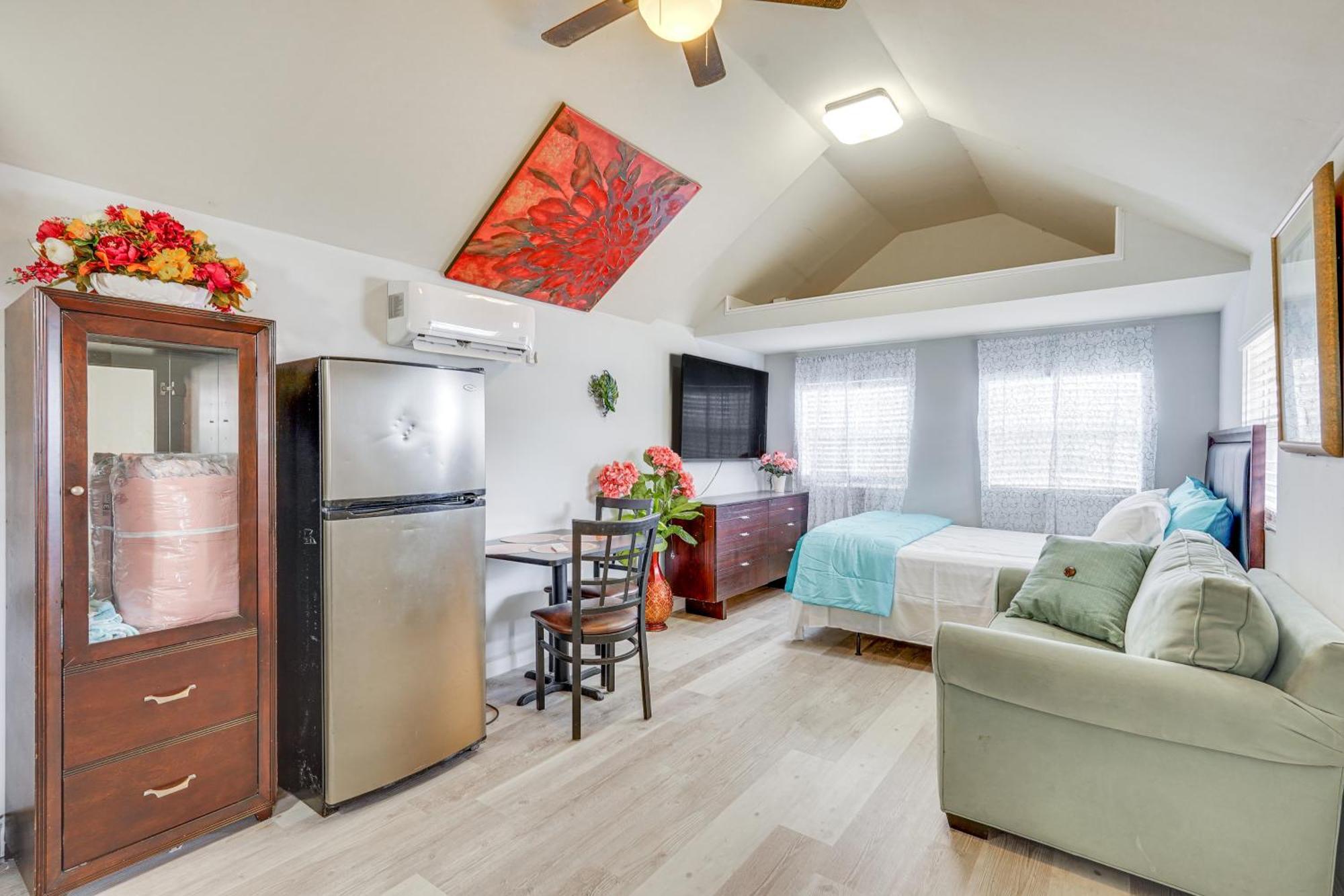 Lakefront Panama City Studio With Hot Tub Access Екстер'єр фото